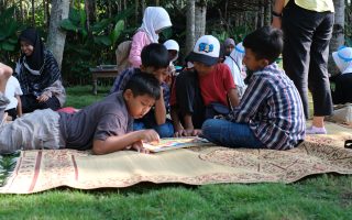 Photo by Leonard Antasari: https://www.pexels.com/photo/children-s-outdoor-group-activity-in-nature-37090874/